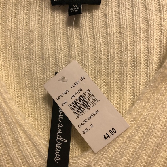 Alison and Andrews N.W.T. Medium L. Sleeve V Neck Pull Over Marshmallow Sweater - Picture 5 of 9
